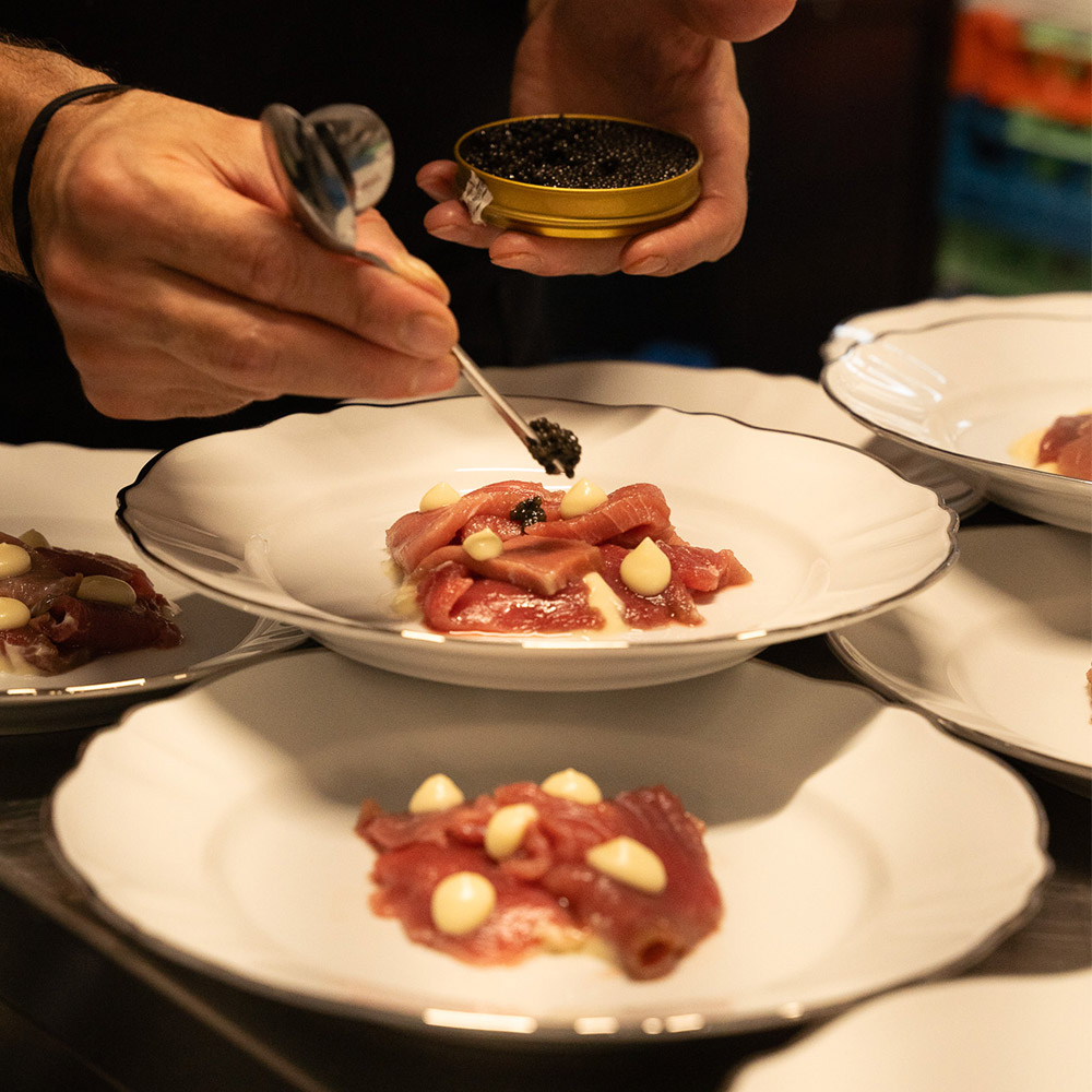 Carpaccio di tonno con caviale