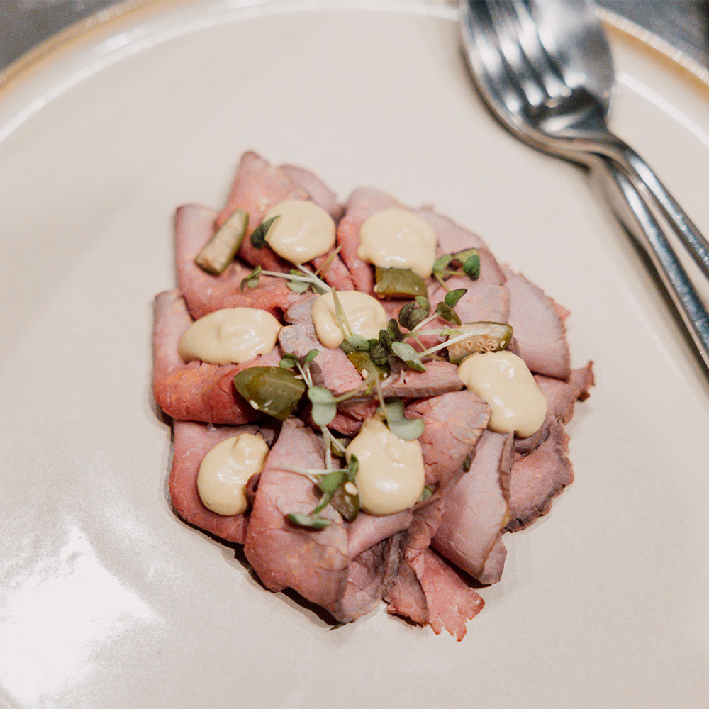 Vitello tonnato impiattato