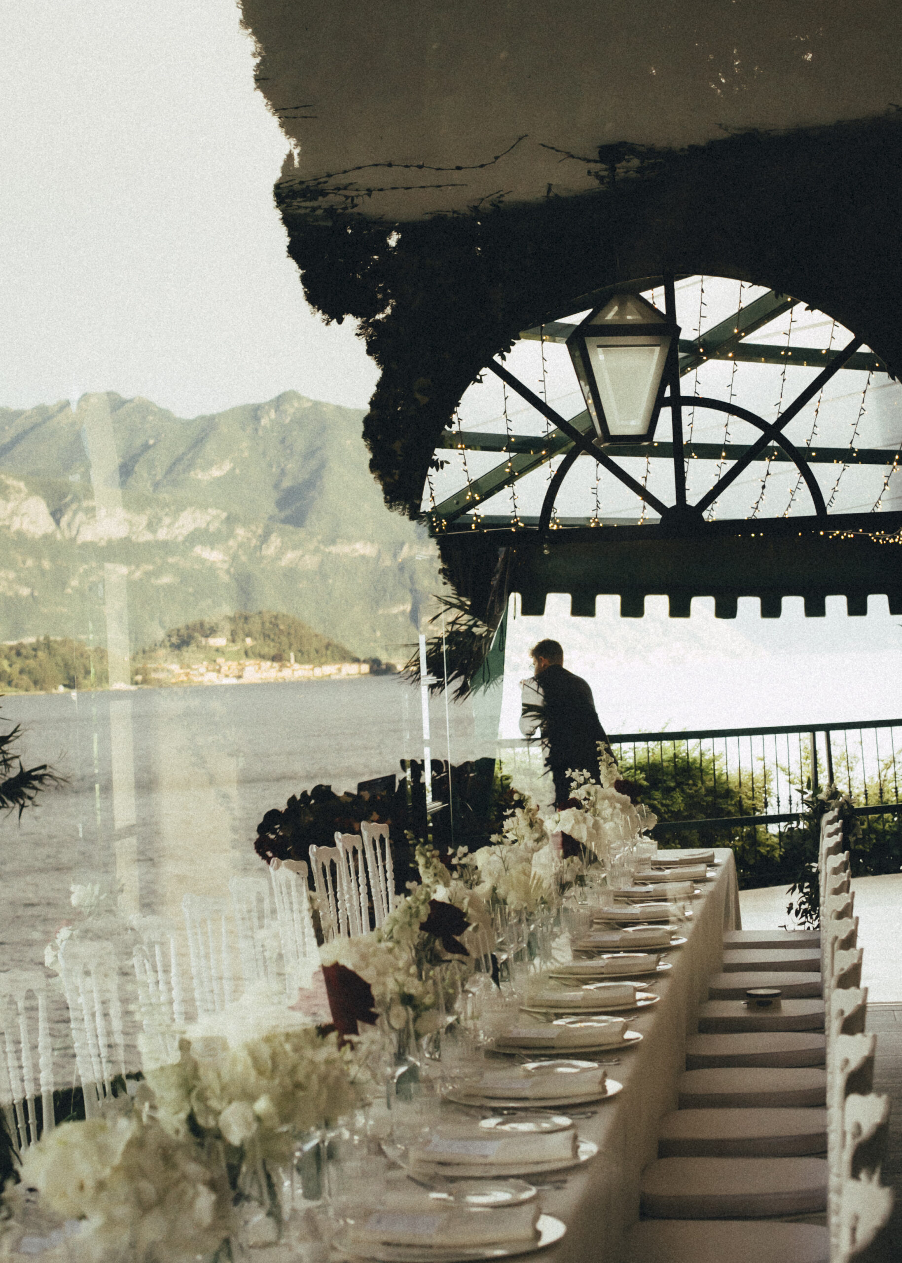 Tavolo a Villa del Balbianello vista lago